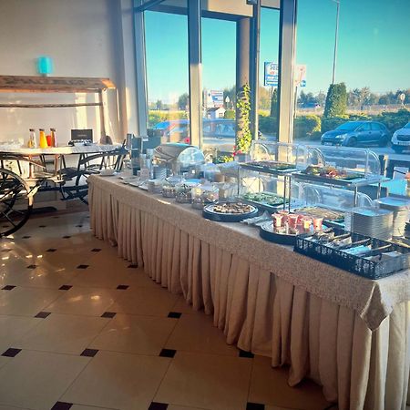 Hotel Sezam Machowa Bagian luar foto