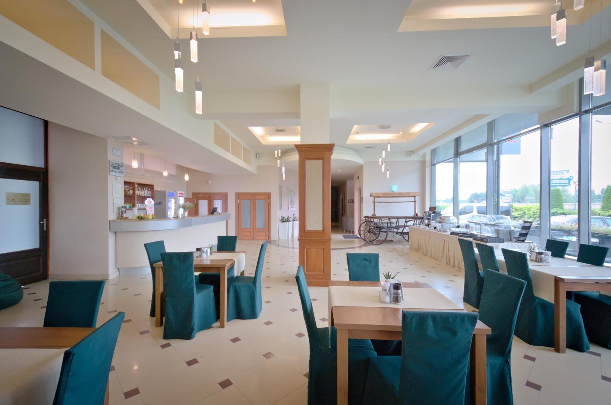 Hotel Sezam Machowa Bagian luar foto