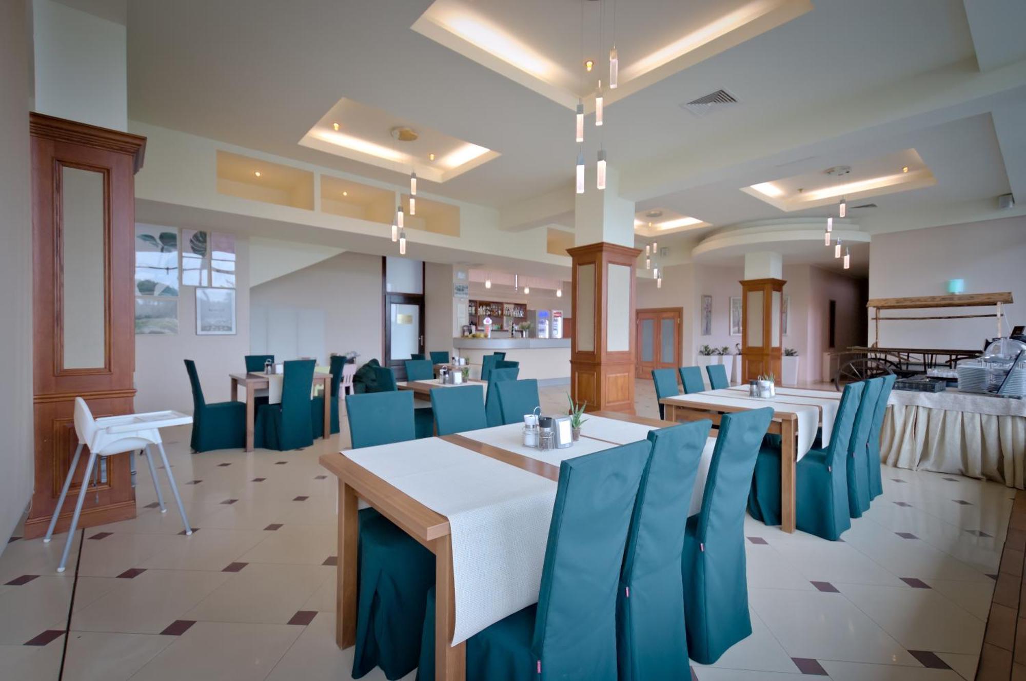 Hotel Sezam Machowa Bagian luar foto